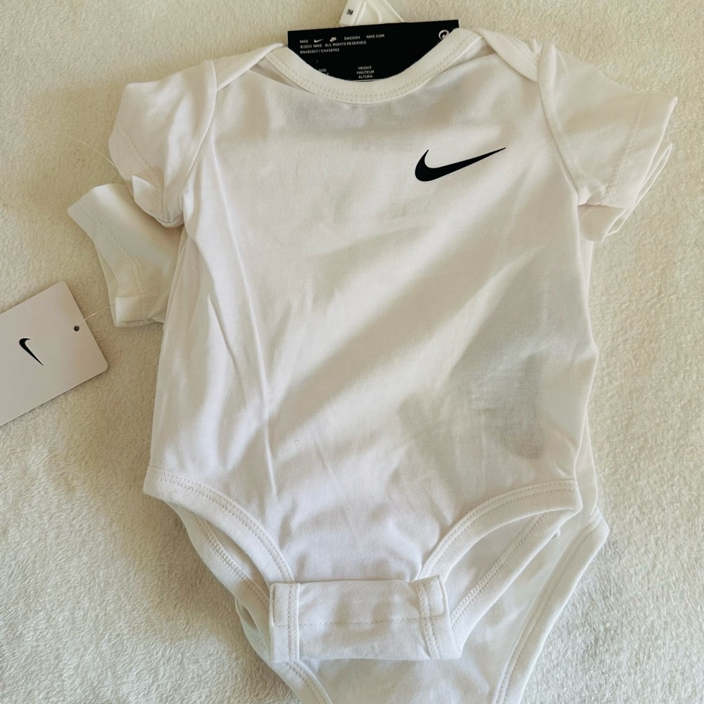 Nike 3 piece bodysuits (Onesies) Size 3 months